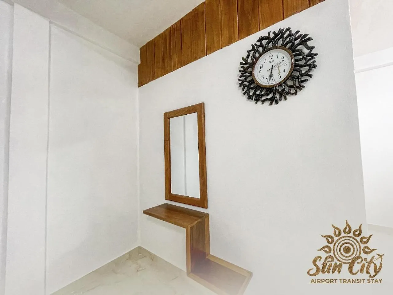 Suncity Airport Transit Stay Minuwangoda Bed & Breakfast