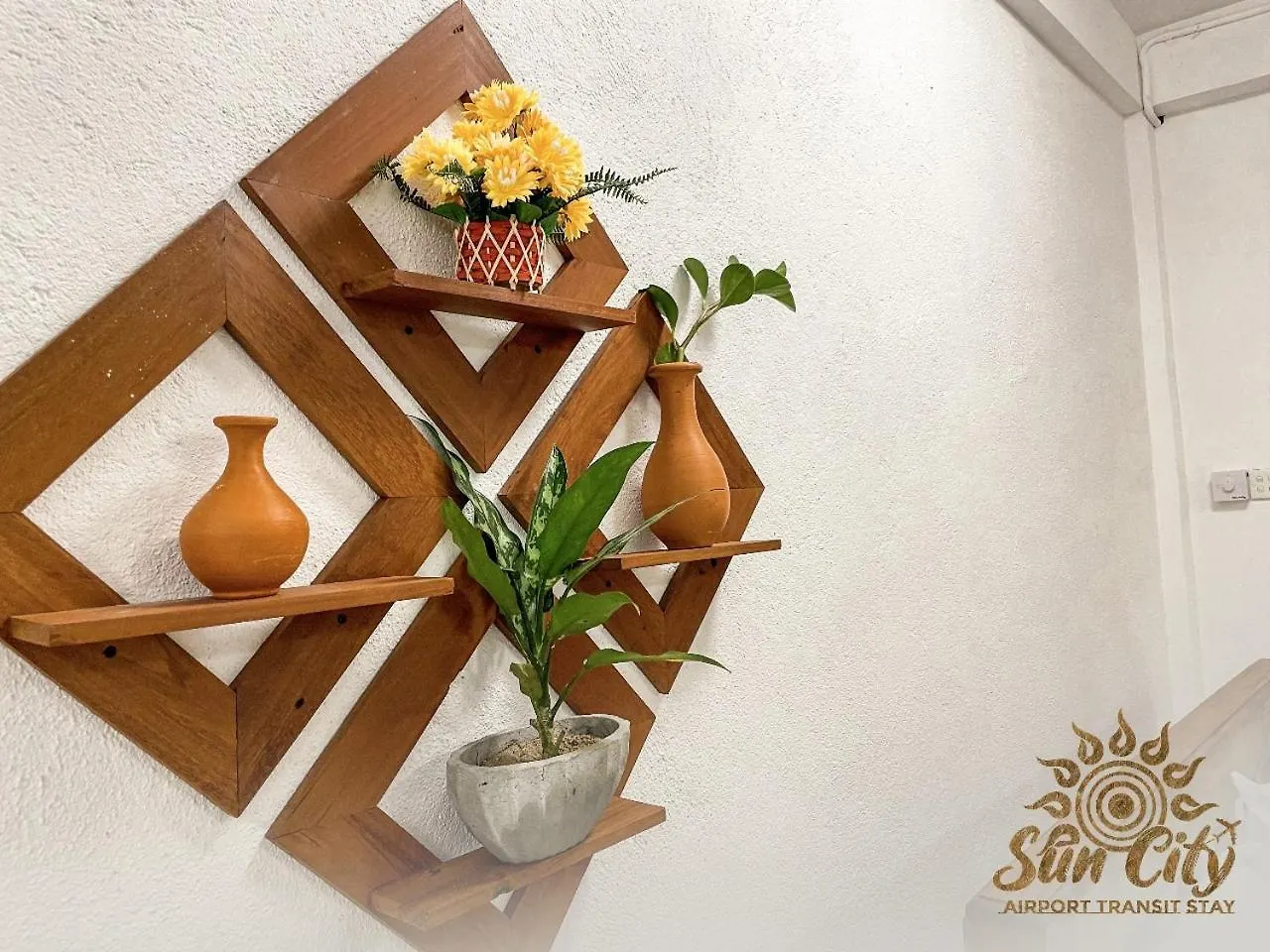 Bed & Breakfast Suncity Airport Transit Stay Minuwangoda Sri Lanka