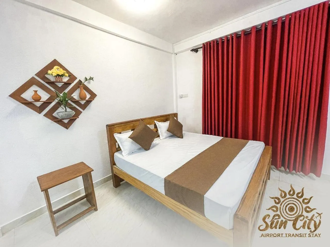 Suncity Airport Transit Stay Minuwangoda